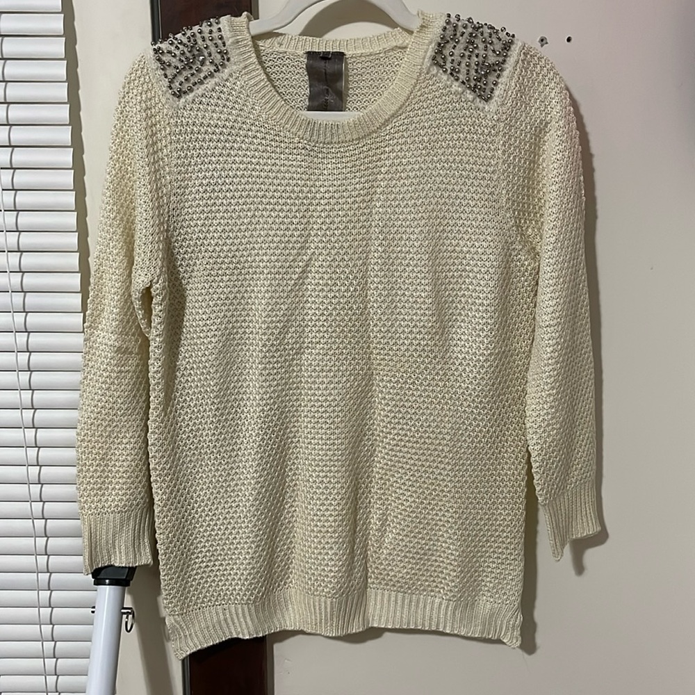 Moon Collection Small Cream Sweater EUC